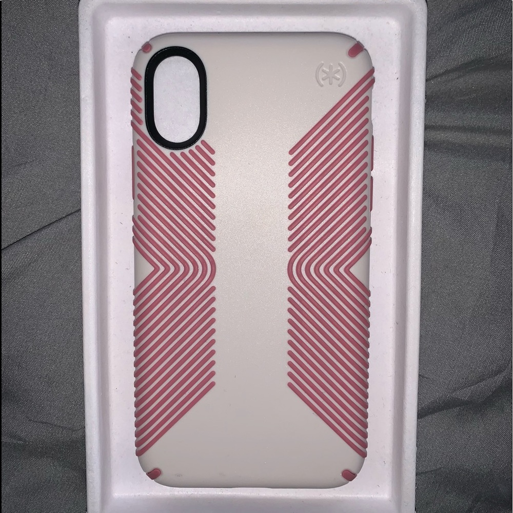 NWOT iPhone Xs/X Speck Case